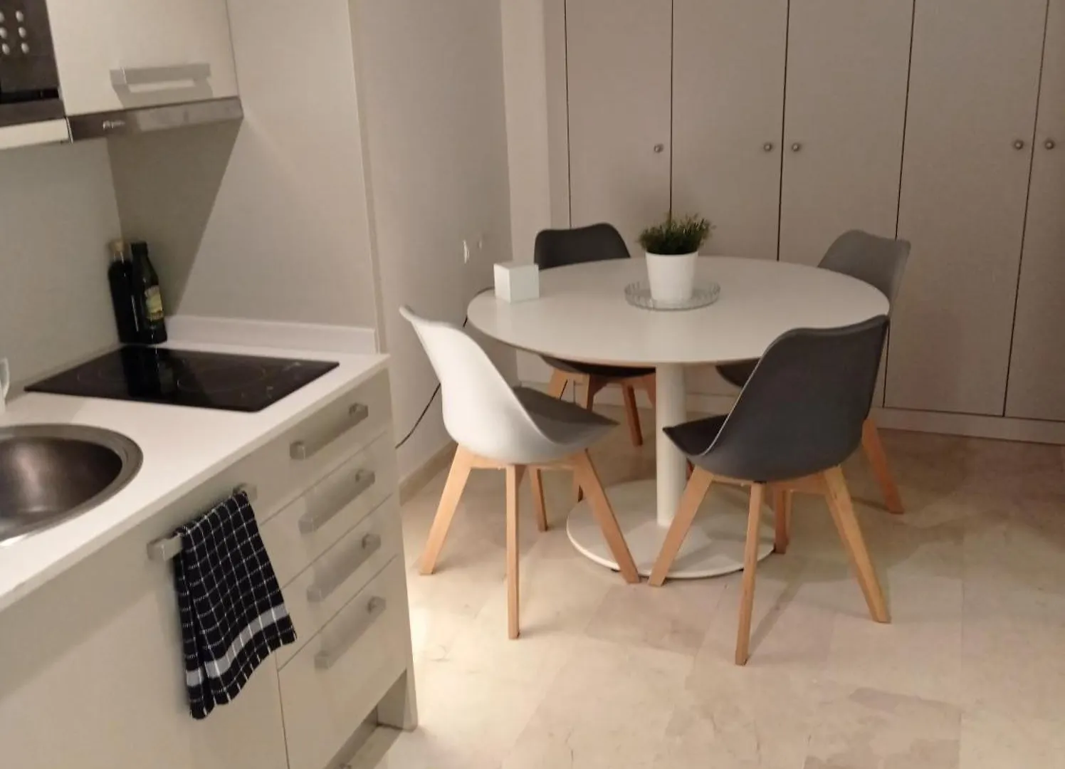 Pensionat Double Private Rooms Center City Aragon Street Barcelona Spanien