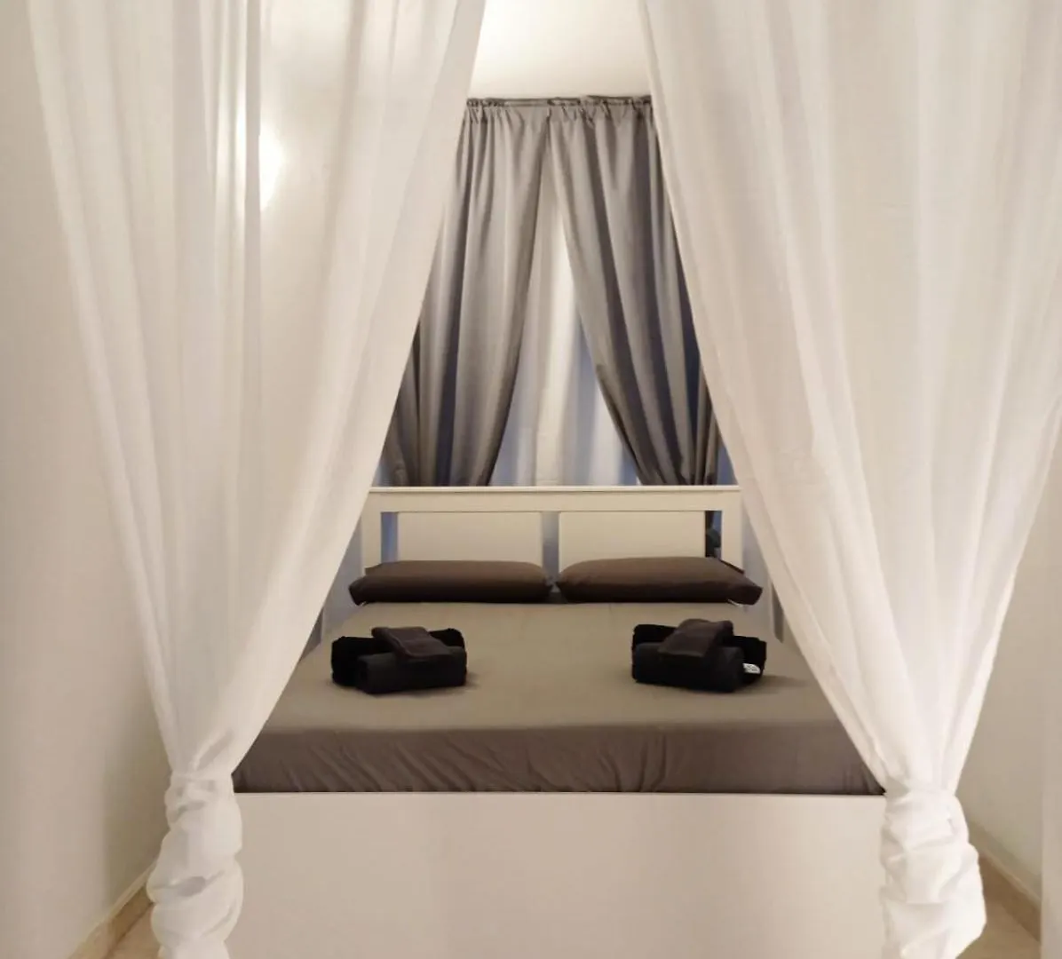 ברצלונה Double Private Rooms Center City Aragon Street ספרד